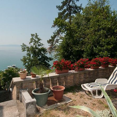 Apartment Villa Minach Волоско Екстериор снимка