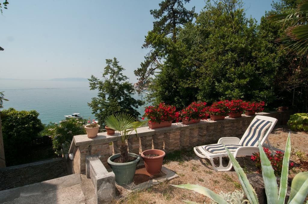 Apartment Villa Minach Волоско Екстериор снимка
